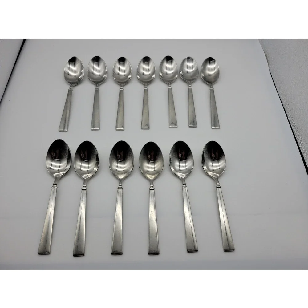 13 Teaspoons Reed & Barton Glossy 18/10 Stainless Steel Flatware China